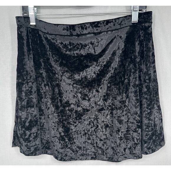 Express Skirt Womens Large Black Velvet Mini Skater Whimsigoth Boho Stretch - Picture 5 of 7